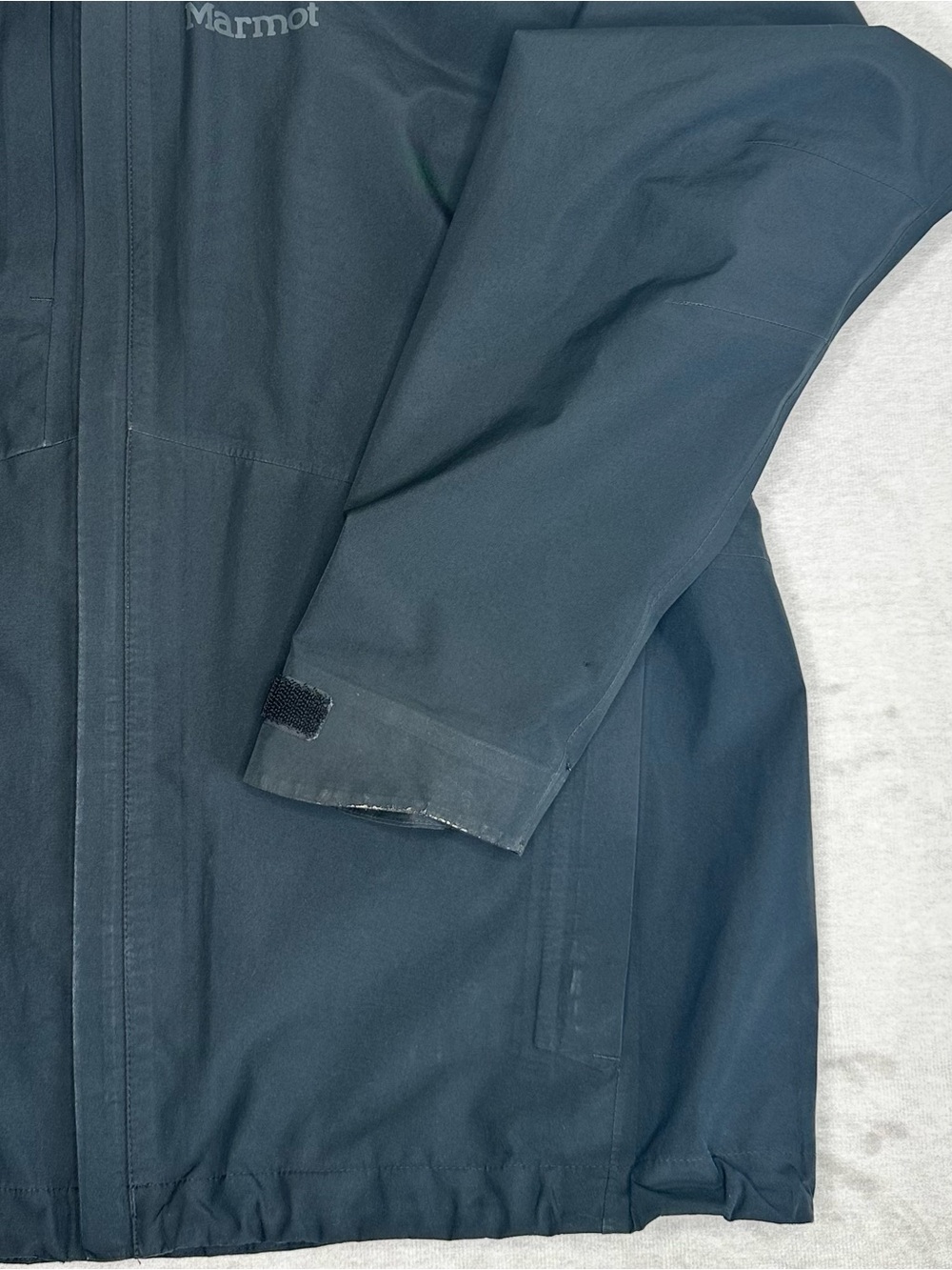 Marmot Men's Black Waterproof Jacket - Picture 10 of 13